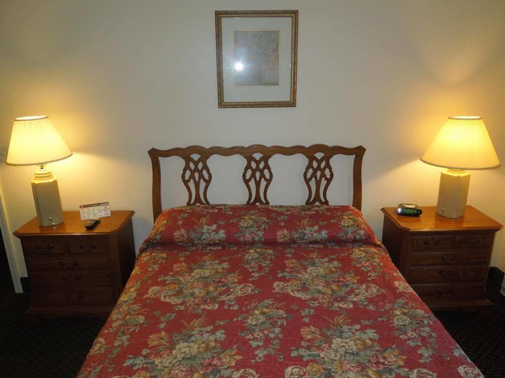 Baymont By Wyndham Essex Burlington Area Otel Dış mekan fotoğraf