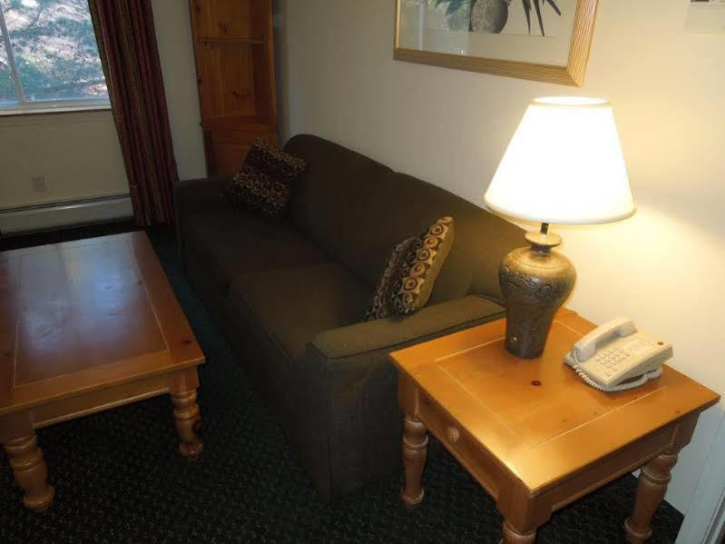 Baymont By Wyndham Essex Burlington Area Otel Dış mekan fotoğraf