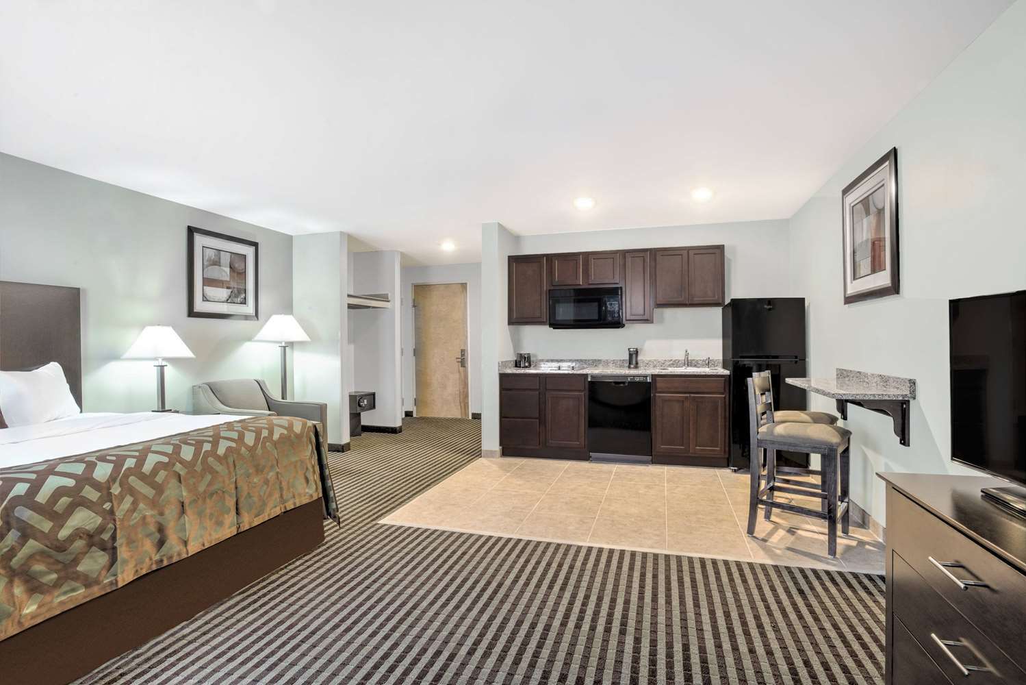 Baymont By Wyndham Essex Burlington Area Otel Dış mekan fotoğraf